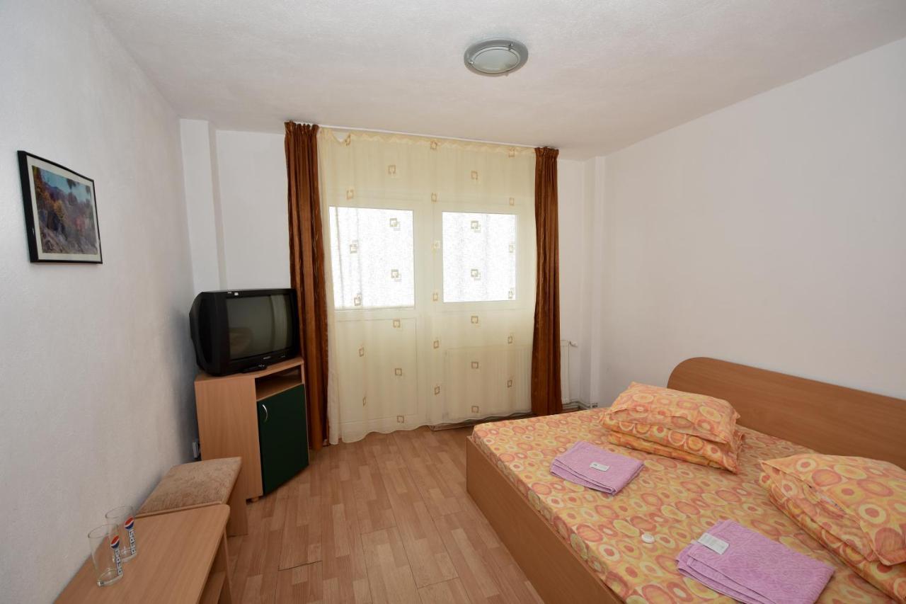 Vila Parang Petroşani Exteriér fotografie